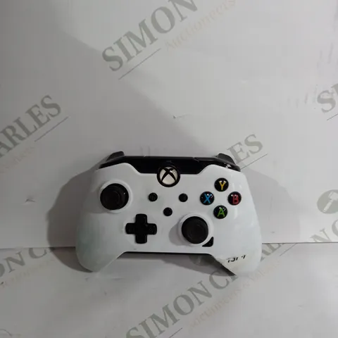 PDP ARCTIC WHITE XBOX WIRED CONTROLLER