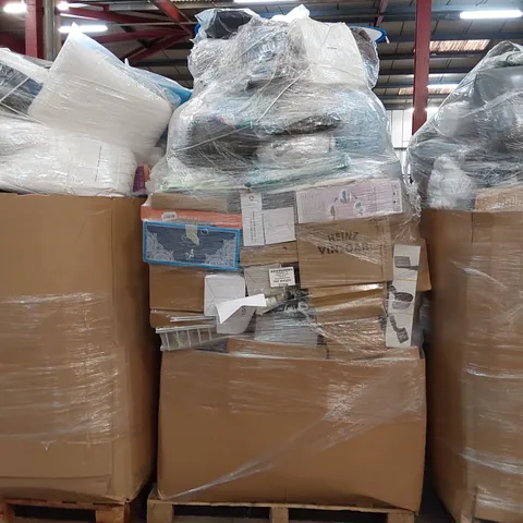 LARGE PALLET OF ASSORTED BEDROOM AND COMFORT BASED PRODUCTS TO INCLUDE; PILLOWS, SUPPORT SEAT CUSHIONS, SIMILARLY RELATED GOODS AND HOUSEHOLD ITEMS