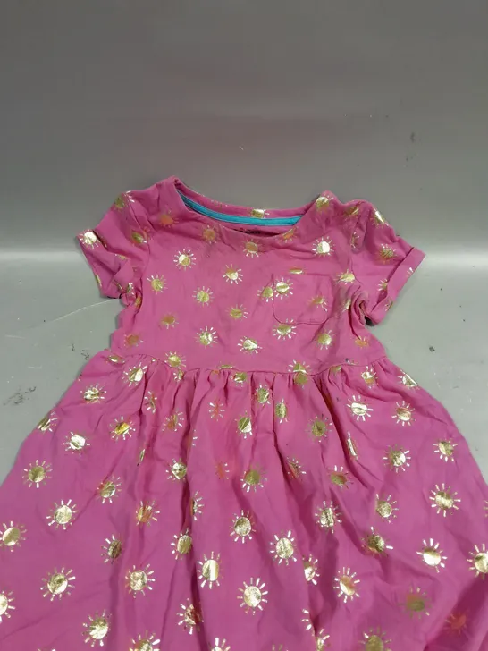 MINI BODEN SHORT SLEEVED FUN JERSEY IN TICKLED PINK - 8-9YRS 