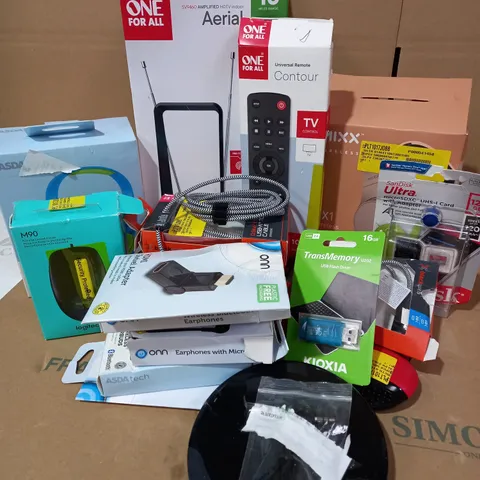 LOT OF ASSORTED ITEMS TO INCLUDE MIXX RX1 WIRELESS HEADPHONES, ONE FOR ALL HDTV INDOOR AERIAL, LOGITECH M90 CORDED MOUSE, BLACKWEB SYNC AND CHARGE CABLE, BLACKWEB USB-C TO USB-C CABLE, ETC. 