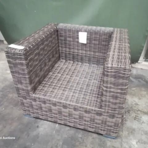 DESIGNER BROWN RATTAN CUBE CHAIR