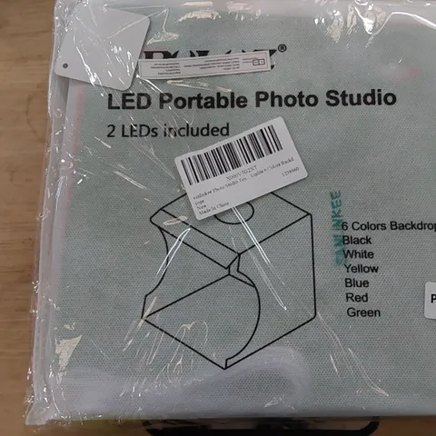 BOX OF PORTABLE LED PHOTO STUDIOS (1 BOX)