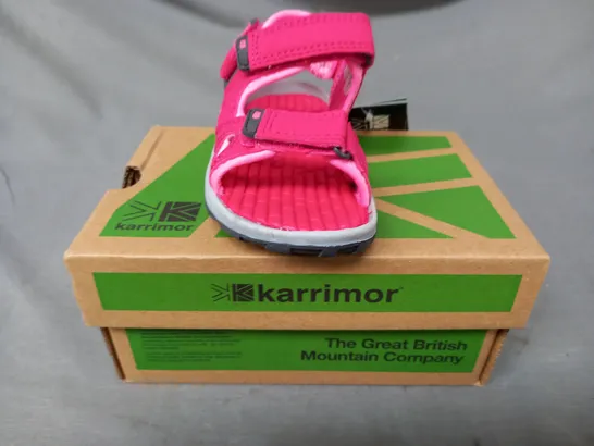 BOXED PAIR OF KARRIMOR KIDS OPEN TOE SANDALS IN RASPBERRY/PINK UK SIZE 6