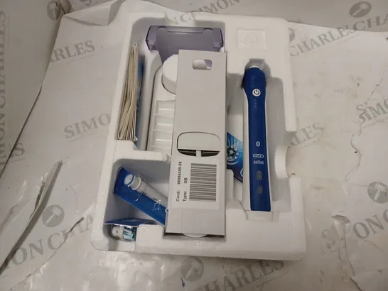 BOXED ORAL B SMART SERIES 4000 CROSS ACTION TOOTHBRUSH