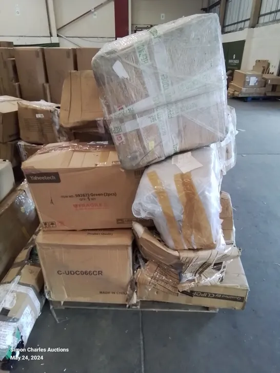 A PALLET OF VARIOUS FURNITURE PARTS AND CUSHIONS 