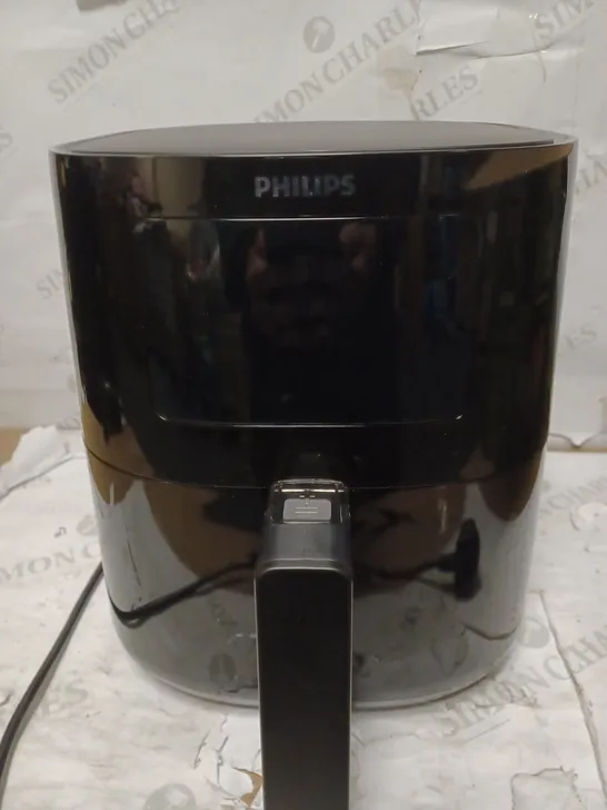 PHILIPS AIR FRYER ESSENTIAL XL