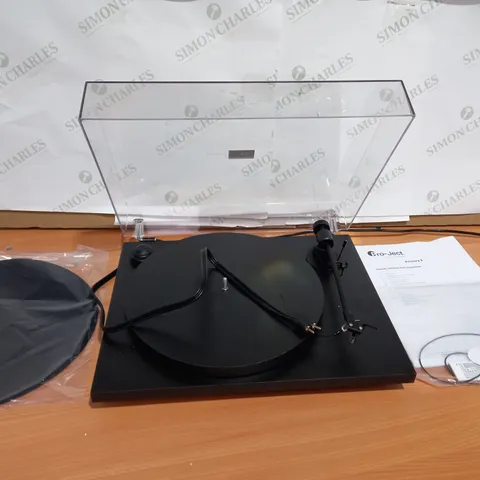 BOXED PRO-JECT PRIMARY E TURNTABLE