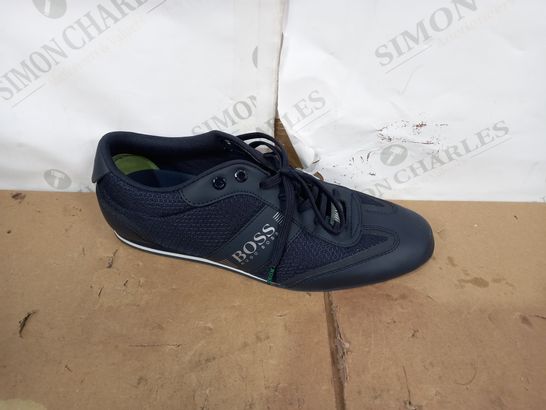 PAIR OF HUGO BOSS NAVY TRAINERS SIZE 42