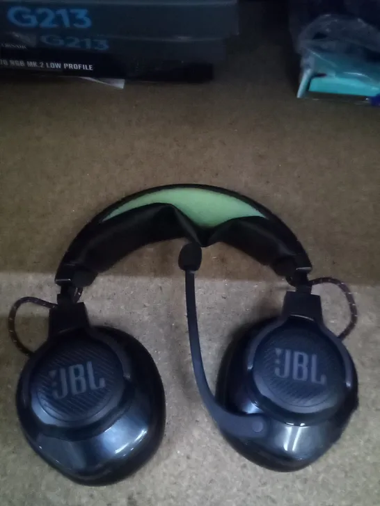 BOXED JBL QUANTUM 610 WIRELESS HEADSET 