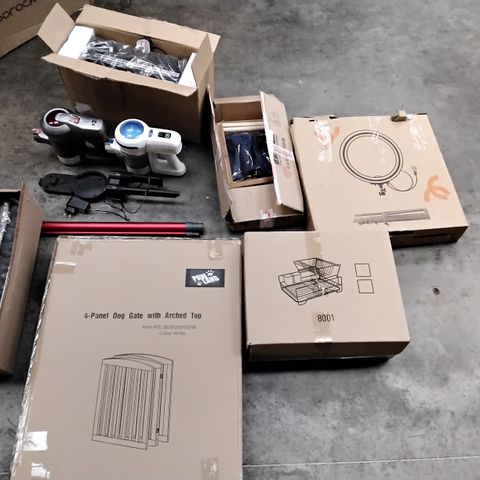 PALLET OF A LARGE QUANTITY OF ASSORTED ITEMS TO INCLUDE PAW LAND 4 PANEL DOG GATE WITH ARCHED TOP, AOKIN CORDLESS VACUUM CLEANER AND METAL DISH DRYING RACK