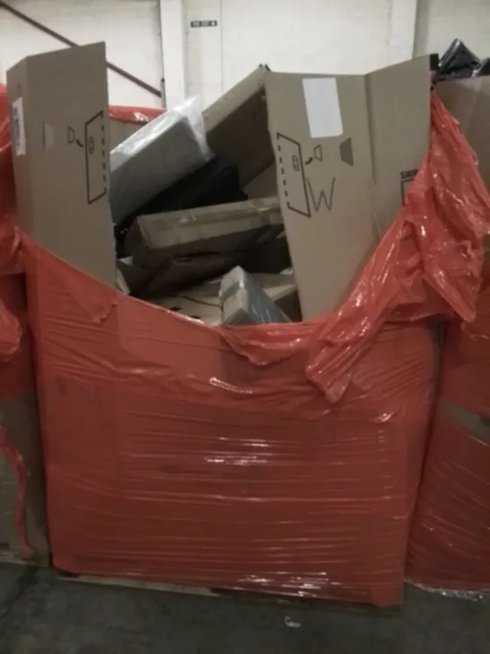 PALLET OF APPROXIMATELY ASSORTED HOUSEHOLD ITEMS TO INCLUDE TOOLS , DESK CHAIRS AND FITNESS MACHINES 