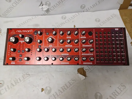 BEHRINGER NEUTRON PARAPHONIC ANALOG AND SEMI MODULAR SYNTHESIZER