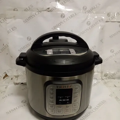 INSTANT POT DUO PRESSURE COOKER