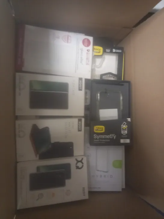 BOX OF APPROX 15 ASSORTED IPHONE ITEMS TO INCLUDE - XQISIT SLIM WALLET SELECTION IPHONE 5.8 - XQISIT FLEX CASE P30 PRO - INVISIBLE SHIELD GALAXY S20 ETC