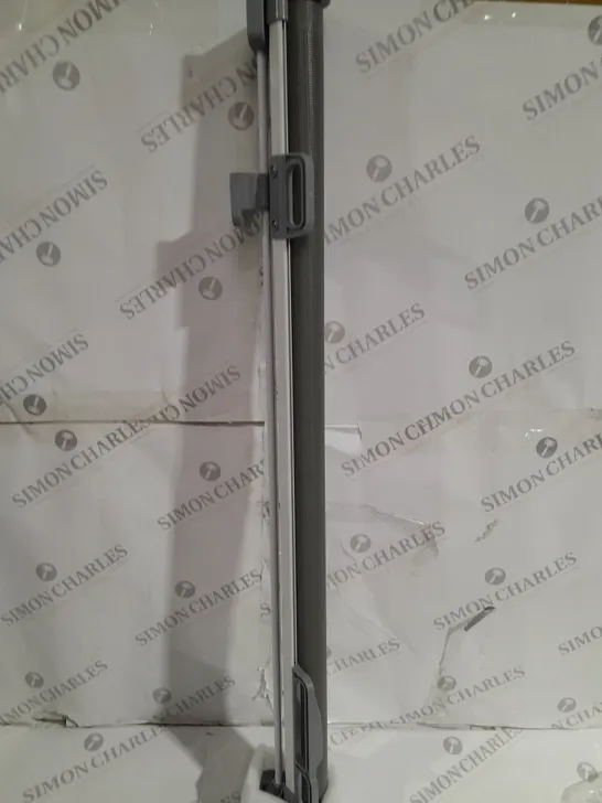 RETRACTABLE SAFETY GATE IN GRAY 