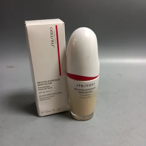 BOXED SHISEIDO REVITALESSENCE SKIN GLOW FOUNDATION SPF 30 30ML