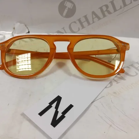 NOISY MAY ORANGE PEPPER SUNGLASSES