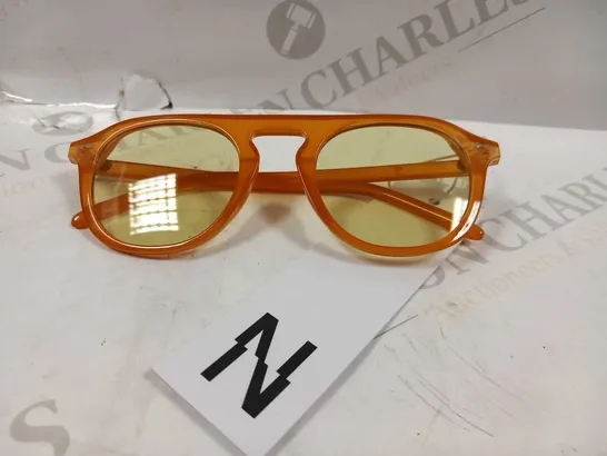 NOISY MAY ORANGE PEPPER SUNGLASSES