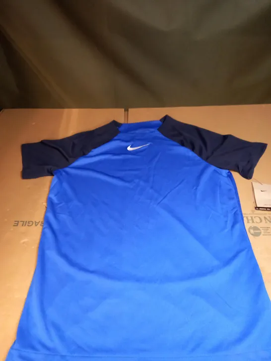 NIKE DRI-FIT T-SHIRT SIZE LARGE