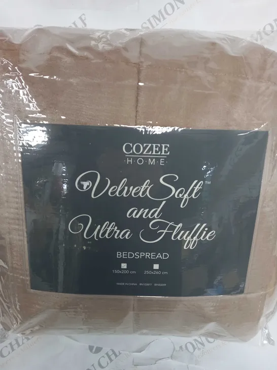 OUTLET COZEE HOME VELVETSOFT & ULTRA FLUFFIE BEDSPREAD 250X269CM