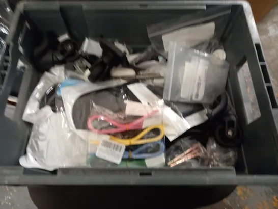 CRATE OF ASSORTED HOUSEHOLD ITEMS TO INCLUDE BABY SOOTHERS, CISTERN BLOCKS AND SCRAPER BLADES