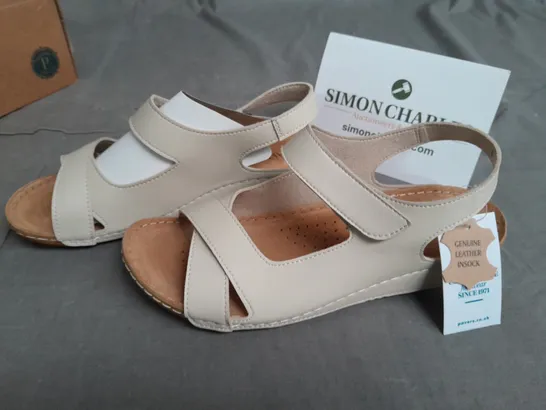 PAVERS GENUINE LEATHER SANDALS IN BEIGE - 38