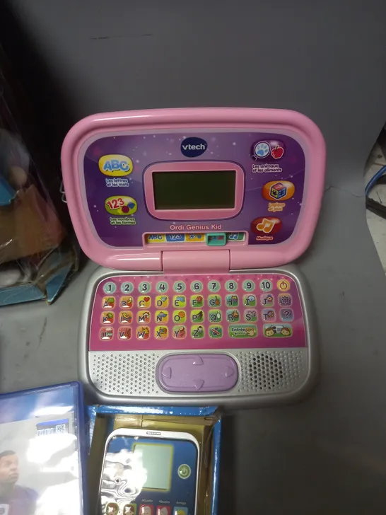 LOT CONTAINING AN ASSORTMENT OF CHILDRENS ITEMS TO INCLUDE: MAGIK TOOTHBRUSHES, VTECH KIDS LAPTOP, KIDS SMART PHONE, ELECTRONIC BABYS MOBILE ETC.