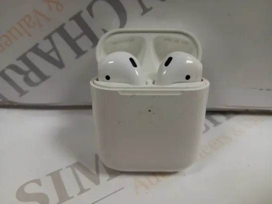 UNBOXED WIRELESS EARBUDS WITH CHARGING CASE IN WHITE 