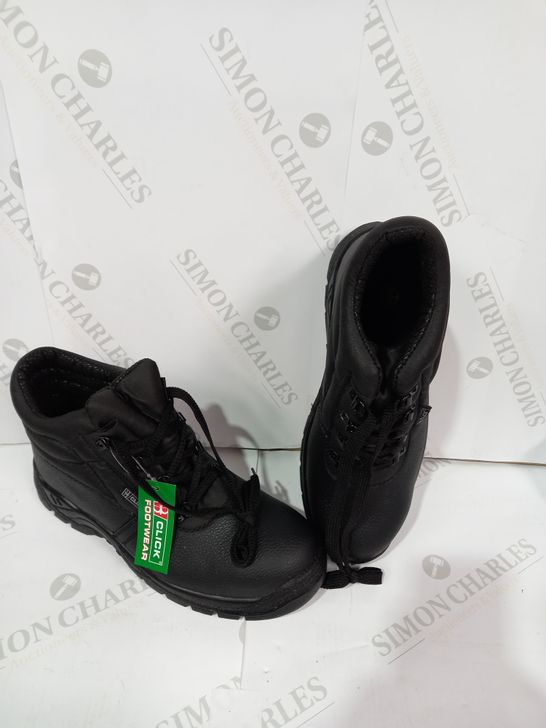 PAIR OF CLICK BLACK SAFETY BOOTS SIZE 42
