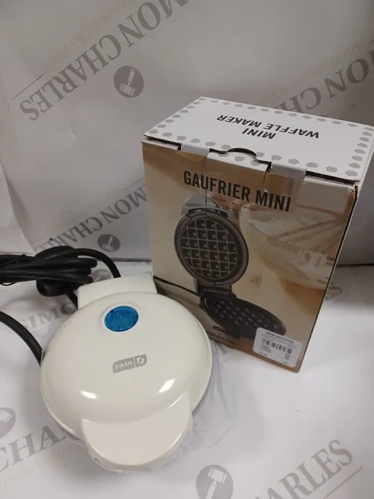 BOXED GAUFRIER MINI WAFFLE MAKER 