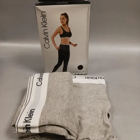 BOXED CALVIN KLEIN GYMWEAR IN GREY - S