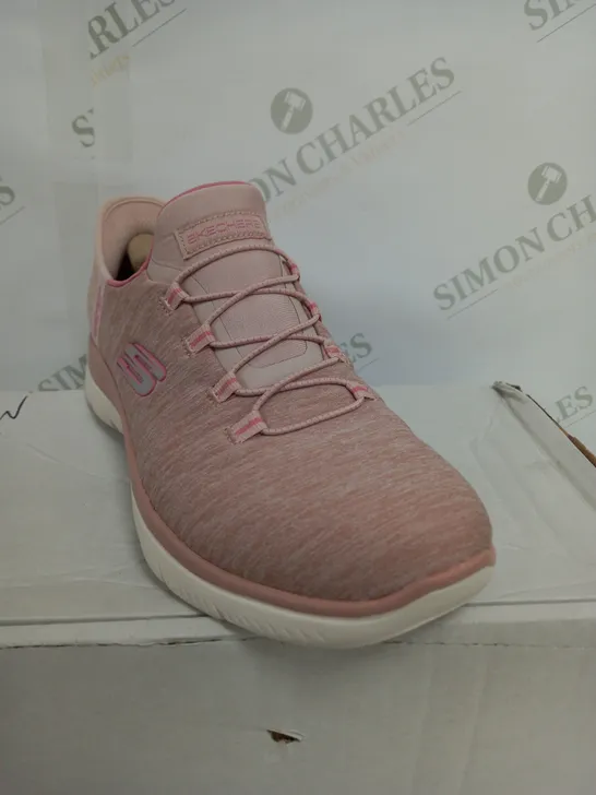 UNBOXED PAIR OF SKETCHERS SLIP INS PINK SIZE 5.5