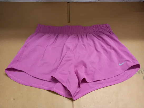 NIKE LOGO RUNNING SHORTS SIZE L