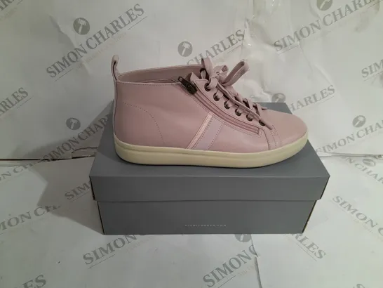 BOXED VIONIC CASUAL LEATHER PINK TRAINERS SIZE 6