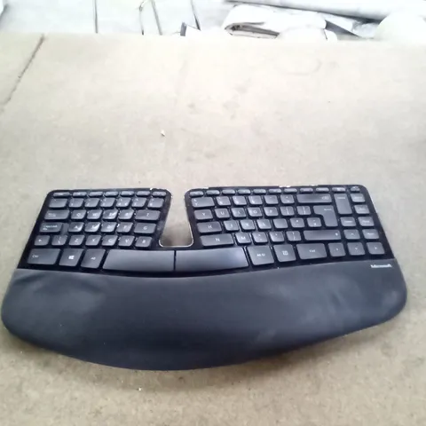 MICROSOFT ERGONOMIC KEYBOARD