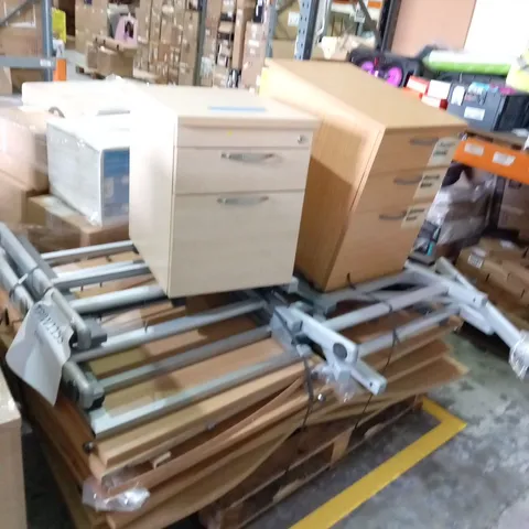 PALLET OF ASSORTED OFFICE FURNITURE TO INCLUDE; DESKS AND TWO CABINETS