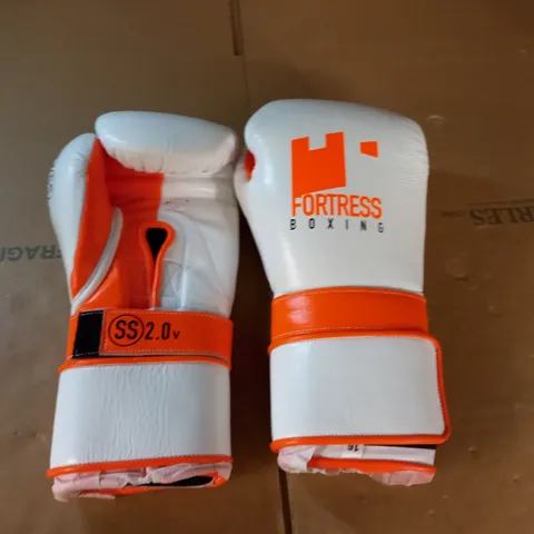 FORTRESS BOXING 16OZ BOXING GLOVES 