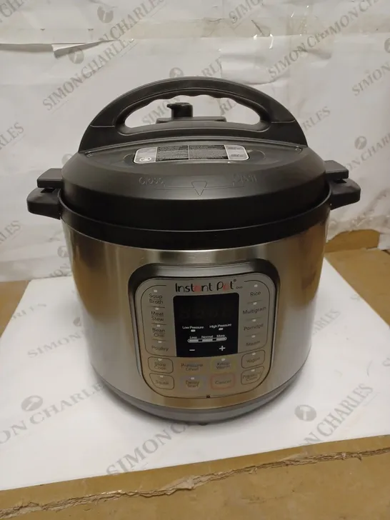 INSTANT POT DUO PRESSURE COOKER