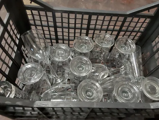 BOX OF ASSORTED GLASSWARE PRODUCTS TO INCLUDE: WINE GLASSES, DRINKS GLASSES, HOT CHOCOLATE GLASSES ECT - QUANTITY UNSPECIFIED