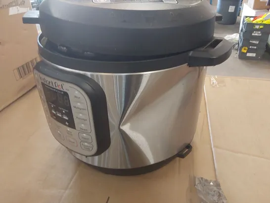 BOXED INSTA POT ELECTRIC PRESSURE COOKER - DUO 60