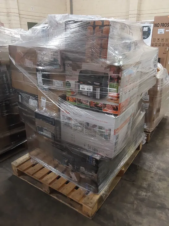 PALLET OF APPROXIMATELY 42 UNPROCESSED RAW RETURN HOUSEHOLD AND ELECTRICAL GOODS TO INCLUDE;