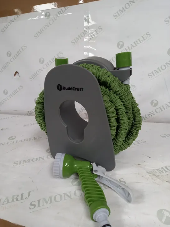 BUILDCRAFT EXPANDABLE HOSE WITH HOSE HOLDER AND NOZZLE