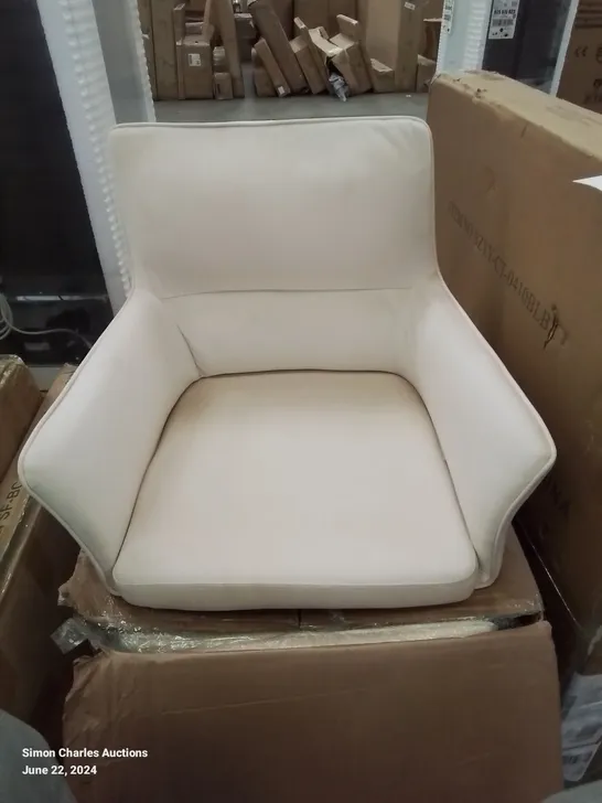 BOXED PAIR OF CRUSHED VELVET UPHOLSTERED CREAM DINING CHAIRS 