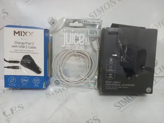 BOX OF APPROXIMATELY 20 ASSORTED ELECTRICAL ITEMS TO INCLUDE 65W USB-C UNIVERSAL CHARGER, JUICE XL SYNC & CHARGE CABLE, MIXX CHARGE PORT 2 WITH USB-C CABLE, ETC