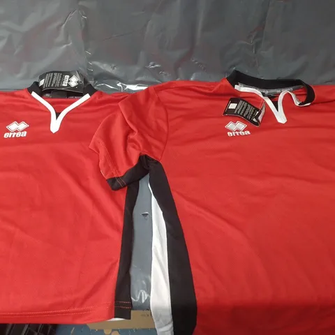 APPROXIMATELY 6 ERREA STYLE FOOTBALL SHIRTS IN VARIOUS SIZES 