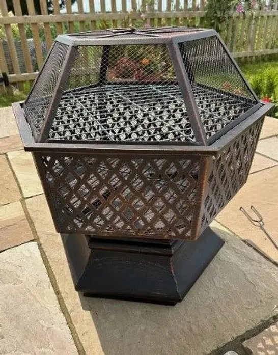 BRAND NEW BOXED FEMOR 26" METAL FIRE PIT HT-0003