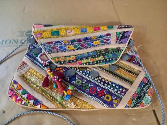 HANDMADE STYLE BAG IN MULTI 