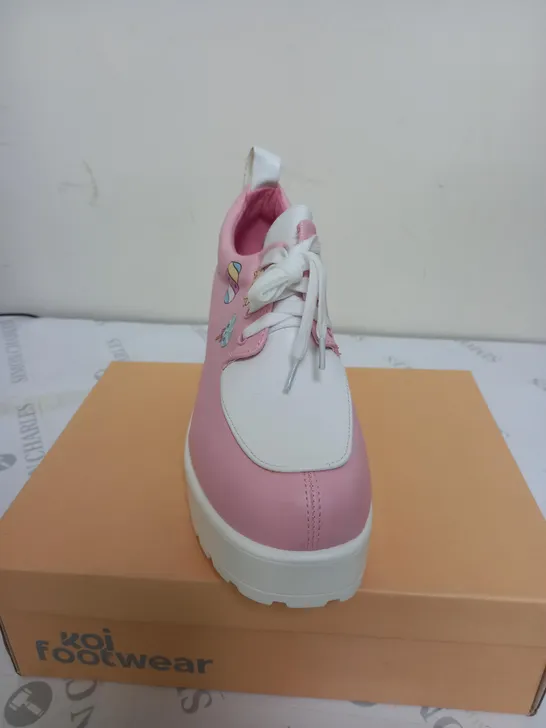 BRAND NEW BOXED PAIR OF KOI VEGAN LEATHER CANDY PASTEL CHUNKY IN PINK UK SIZE 8