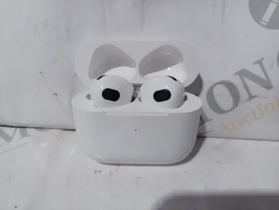 BOXED IEEMTKXXE TRUE WIRELESS BLUETOOTH EARBUDS