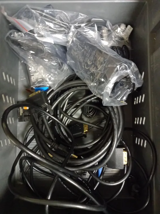 BOX OF APPROXIMATELY 15 ASSORTED ELECTRICAL ITEMS TO INCLUDE TELEPHONE HANDSET, WIRELESS MONITORING ACCESSORY, VARIOUS POWER SUPPLIES ETC 